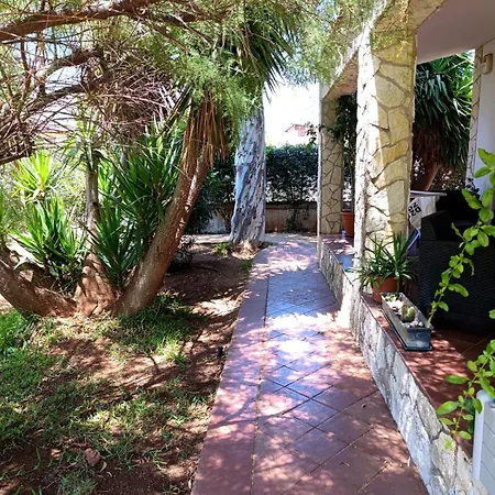 Holiday home Garden House Mondello