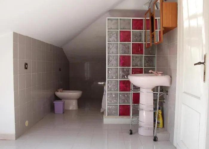 Semesterbostad Garden House Mondello *